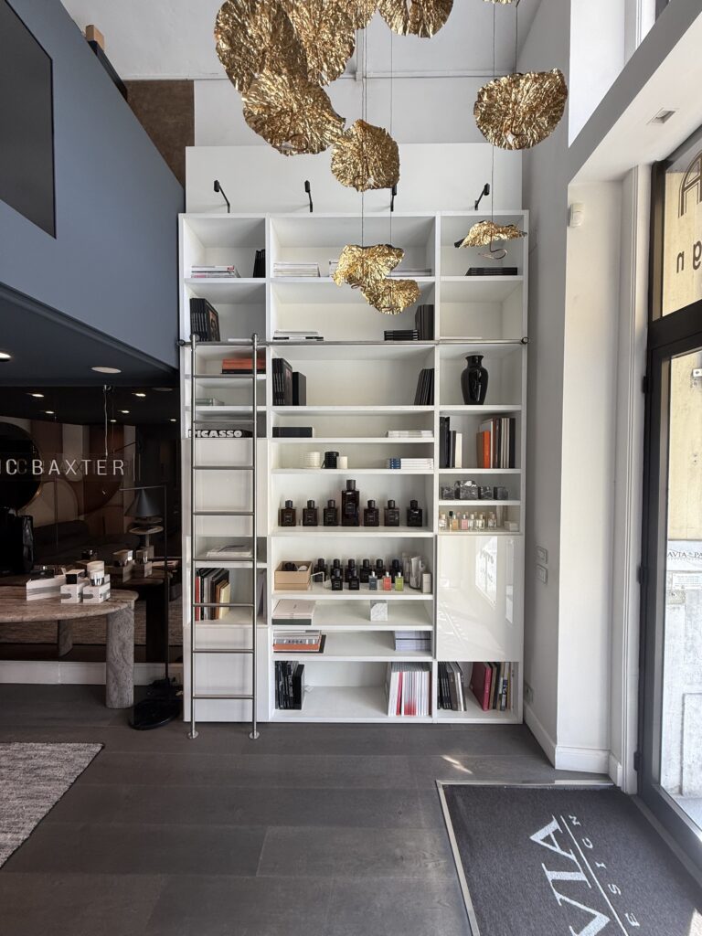 00_libreria-paviaepavia-queen